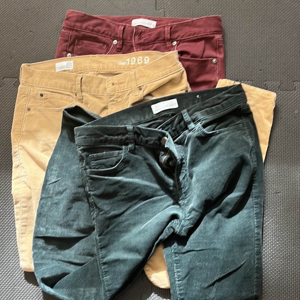 Lot of 4 pairs of loft and gap pants